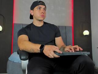 Liam Walker — Flirt4free profile photo