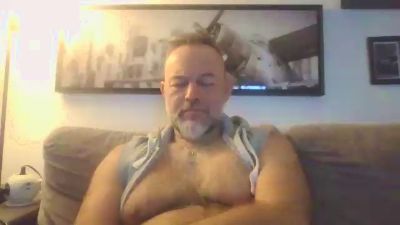 bear70s — Cam4 stream photo (Mar 2026)