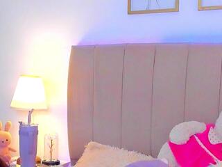 Bella Fontana — Flirt4free stream photo (Apr 2026)