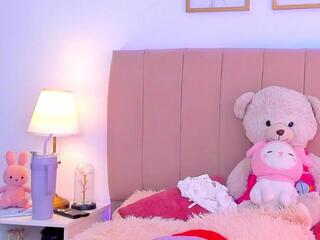 Bella Fontana — Flirt4free stream photo (Apr 2026)