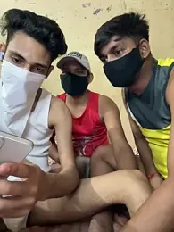 lustybottomguy — stripchatでウェブカムモデルオンライン
