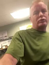 hintly — stripchatでウェブカムモデルオンライン