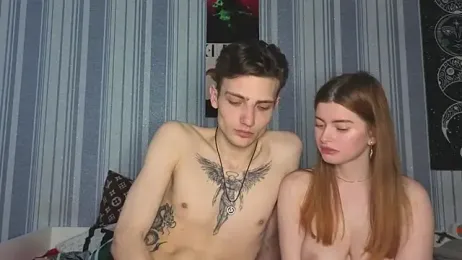 EmiliaCouple — stripchatでウェブカムモデルオンライン