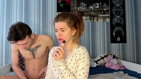 EmiliaCouple — stripchatでウェブカムモデルオンライン