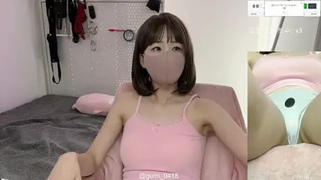 gumi_0418 — stripchatでウェブカムモデルオンライン