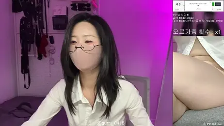 gumi_0418 — stripchatでウェブカムモデルオンライン