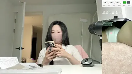 gumi_0418 — stripchatでウェブカムモデルオンライン