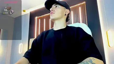 Lobo_17_ — Stripchat stream photo (Mar 2026)