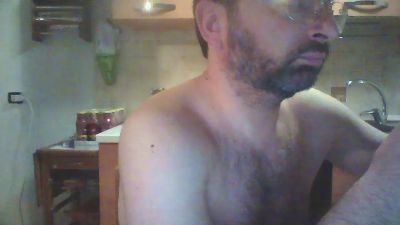Hugos31 — Cam4 stream photo (Mar 2026)
