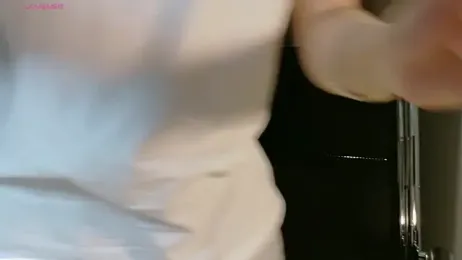 Blu3Moon- — Stripchat stream photo (Apr 2026)