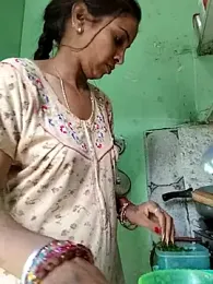 Sexy-Kavya2 — Stripchat profile photo