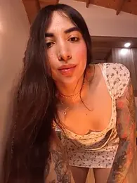 valeriahornier — stripchatでウェブカムモデルオンライン