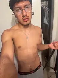 latino_switch — Stripchat stream photo (Jun 2026)