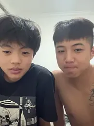 8k6660 — stripchatでウェブカムモデルオンライン