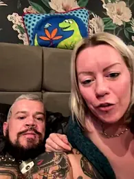 girl_and_trans_bf — Stripchat stream photo (Dec 2025)
