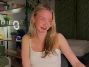 elli_harmon — Chaturbate stream photo (Mar 2026)