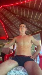 PianoTobe — cam4でウェブカムモデルオンライン