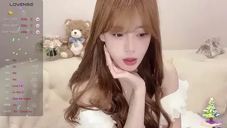 Yuuuuuly — Stripchat stream photo (Apr 2025)