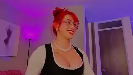 Juliana_Saenzz — Stripchat stream photo (May 2026)