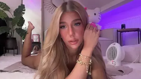 KENNIEXROSE — stripchatでウェブカムモデルオンライン