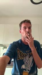 bellohot193 — Cam4 stream photo (Aug 2026)