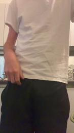 bellohot193 — Cam4 stream photo (Jun 2026)