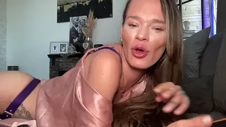 vinique99 — Stripchat stream photo (Apr 2026)