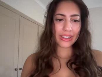 sieena — chaturbateでウェブカムモデルオンライン