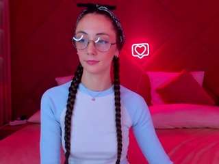 lexi-split — Camsoda stream photo (Sep 2026)