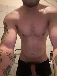 MellowBiscuit3 — Stripchat stream photo (Aug 2026)