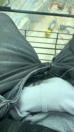 Loupgris001 — Cam4 stream photo (Jun 2026)