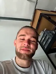 Benjamiinlt — stripchatでウェブカムモデルオンライン