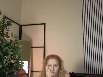 belinnycute — Chaturbate stream photo (Apr 2025)