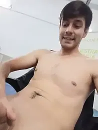 Juan9615 — Stripchat stream photo (Oct 2026)