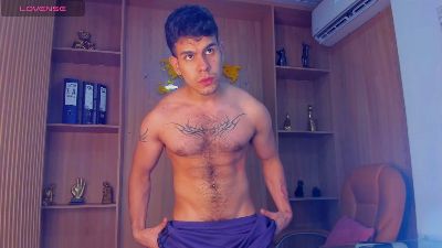 Derek_Voss — Cam4 stream photo (May 2026)