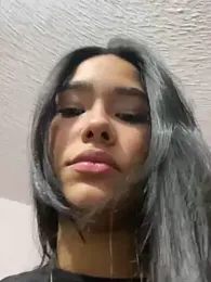 Alexsa_V — Stripchat stream photo (Apr 2025)