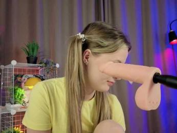 mirabelladoll1 — Bongacams stream photo (Apr 2026)