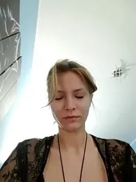 AnnieAnies — stripchat