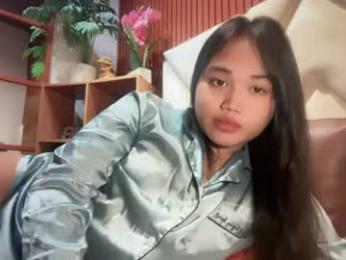 kina_greyx — Chaturbate stream photo (Aug 2026)