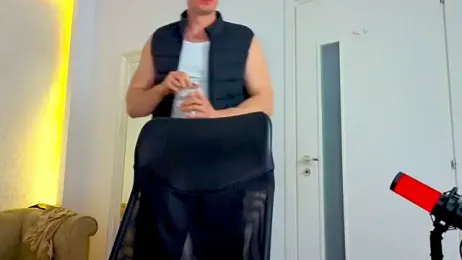 MaxKaiden — Stripchat stream photo (Apr 2026)