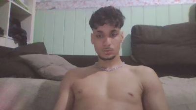 moritoxxl — Cam4 stream photo (May 2026)