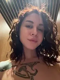 RosieDesire — stripchatでウェブカムモデルオンライン