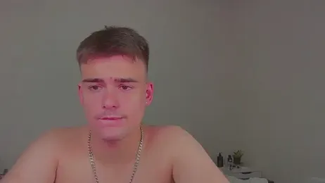 loveis_molly — Stripchat stream photo (Jul 2025)