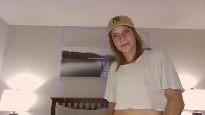 hornyd44 — Cam4 stream photo (Jul 2026)