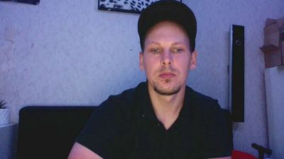 Martinlw — Cam4 stream photo (Sep 2026)