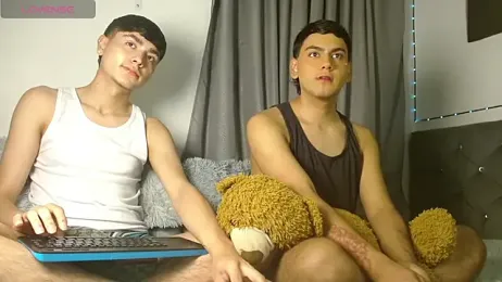 Noah__hot18 — stripchatでウェブカムモデルオンライン