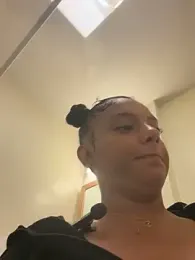 allybluee777 — Stripchat stream photo (Mar 2026)