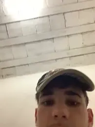 dovapo777 — Stripchat stream photo (Aug 2026)