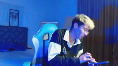 Adam_foxs — cam4でウェブカムモデルオンライン