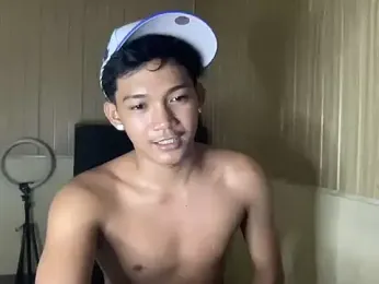 YourcumBoy77 — stripchatでウェブカムモデルオンライン